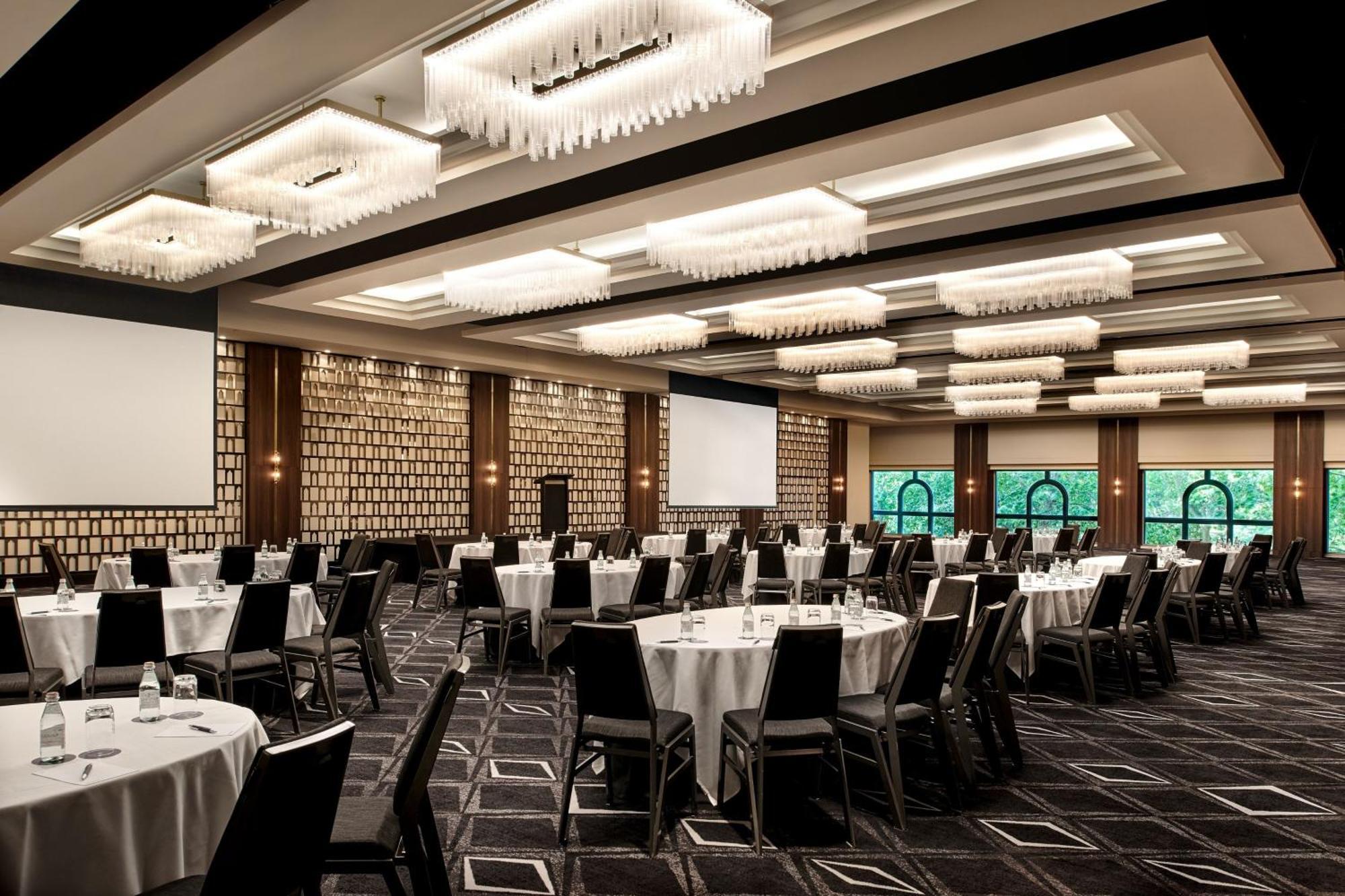 Sheraton Grand Sydney Hyde Park Exterior photo The Grand Ballroom