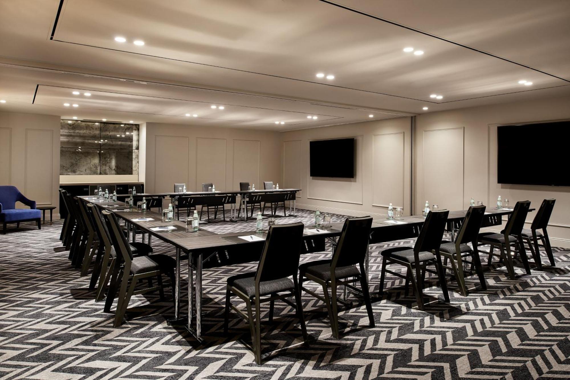 Sheraton Grand Sydney Hyde Park Exterior photo Meeting room at the hotel