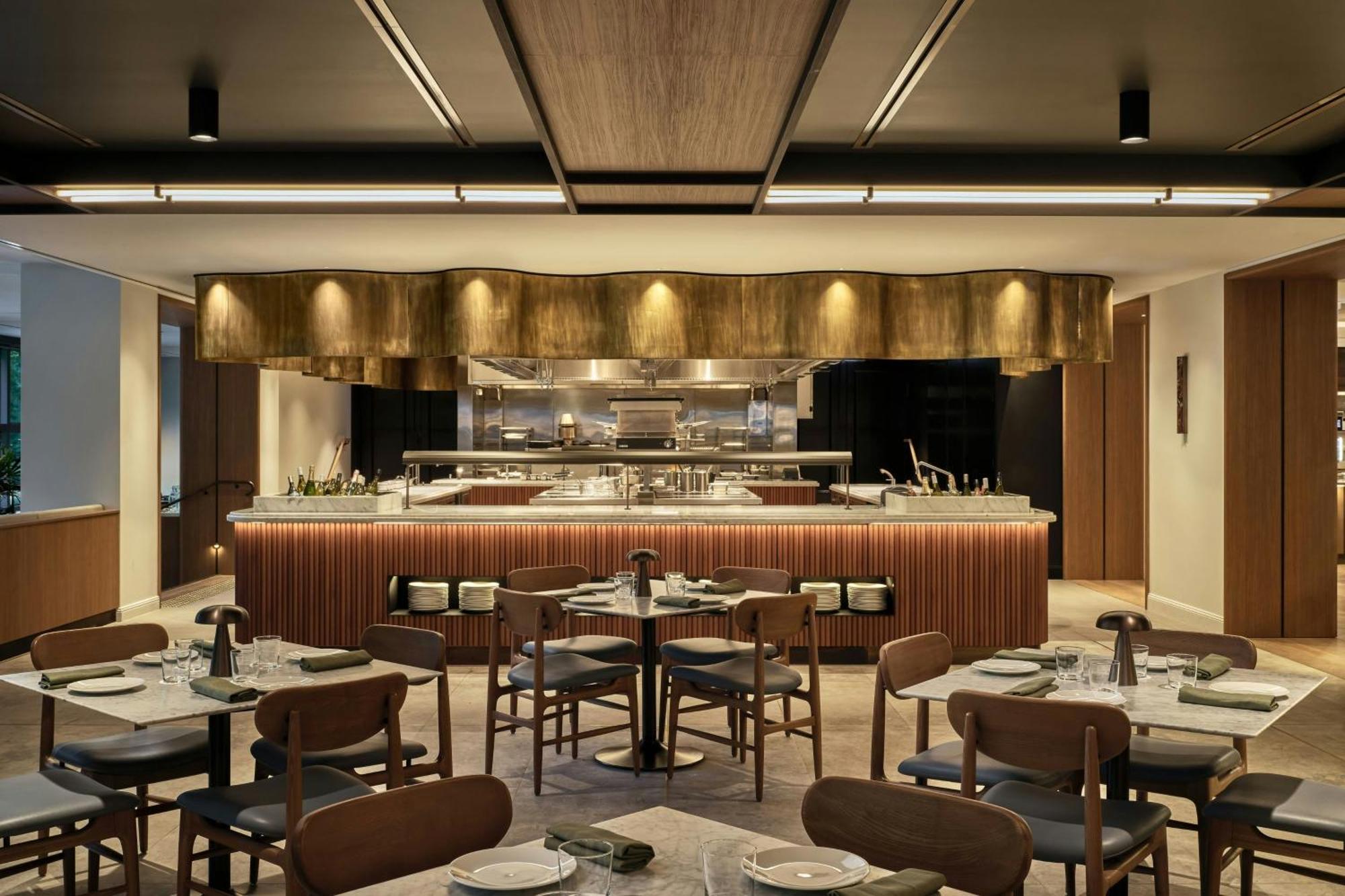 Sheraton Grand Sydney Hyde Park Exterior photo The interior of the restaurant